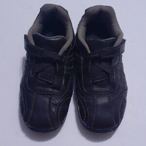 Lightweight Synthetic Leather Sneaker